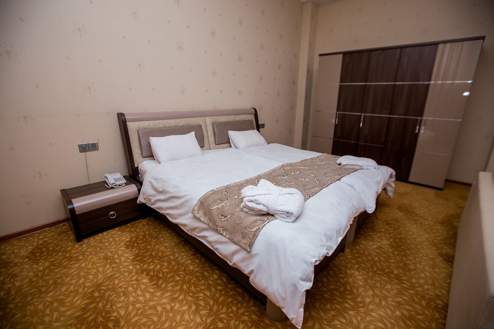 Astola Hotel Baku Extérieur photo