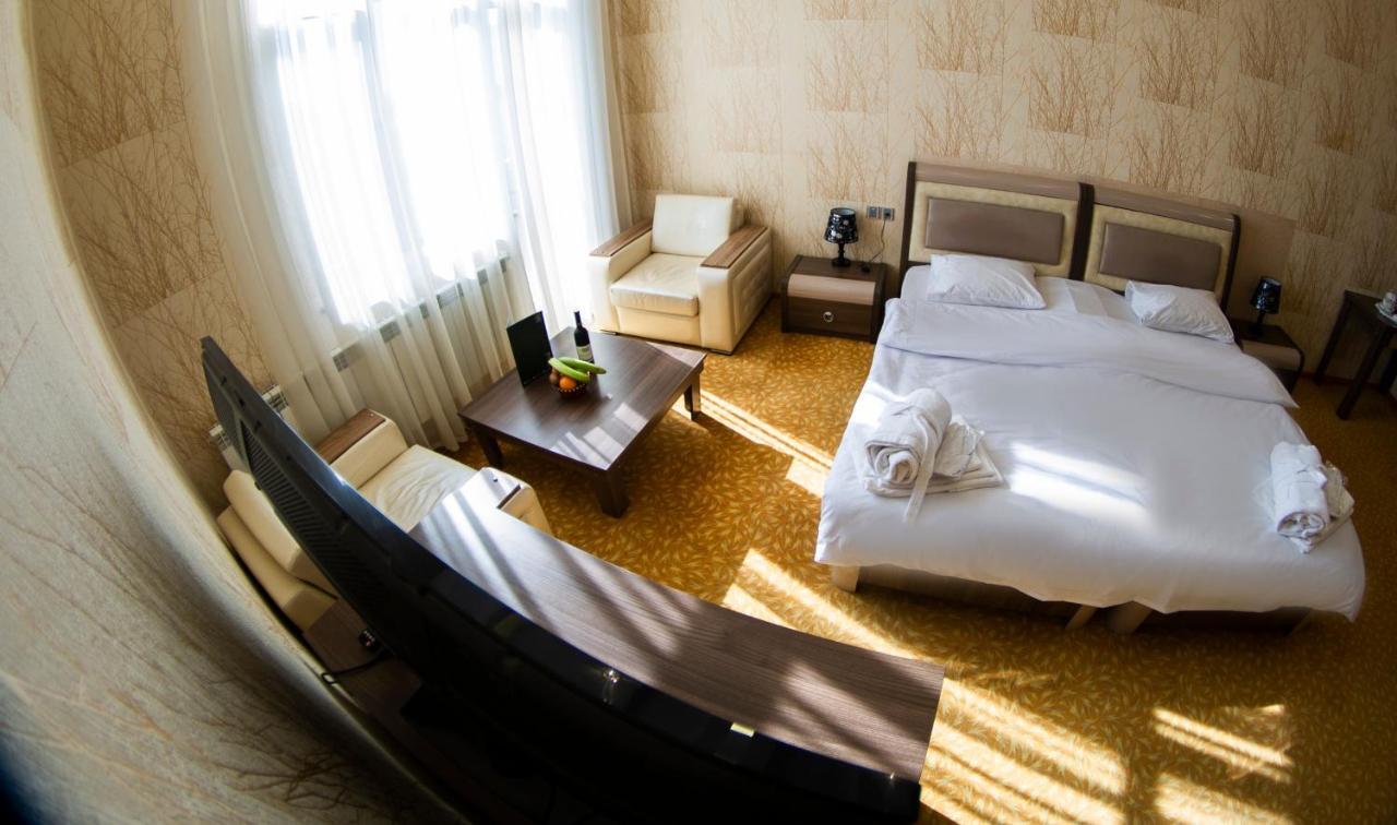 Astola Hotel Baku Extérieur photo
