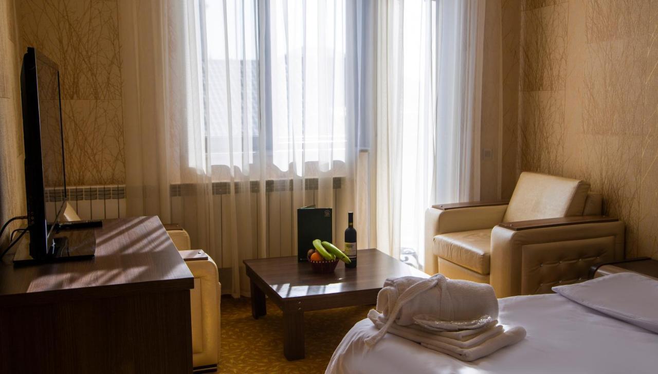 Astola Hotel Baku Extérieur photo