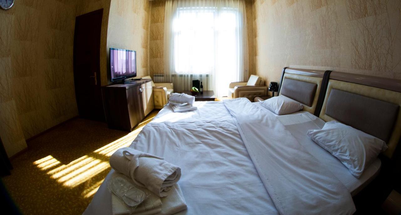 Astola Hotel Baku Extérieur photo