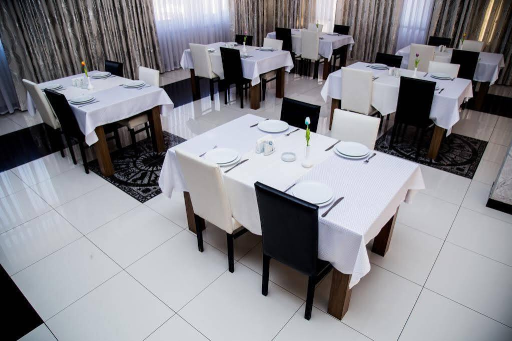 Astola Hotel Baku Extérieur photo